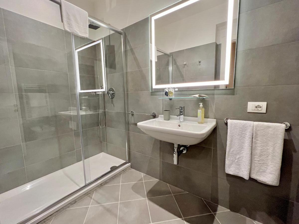 The Seven Suites Janov Exteriér fotografie